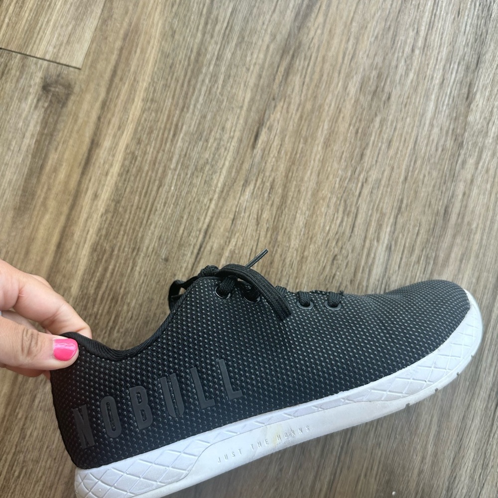 NOBULL Women's Black Training Shoes - size 8